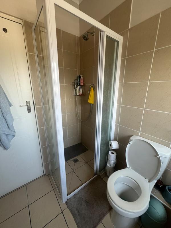 To Let 2 Bedroom Property for Rent in Lansdowne Western Cape
